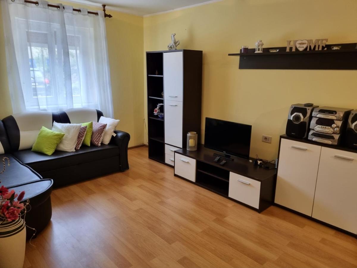 Apartment Sanja Pazin Εξωτερικό φωτογραφία