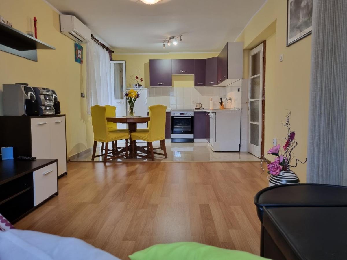 Apartment Sanja Pazin Εξωτερικό φωτογραφία